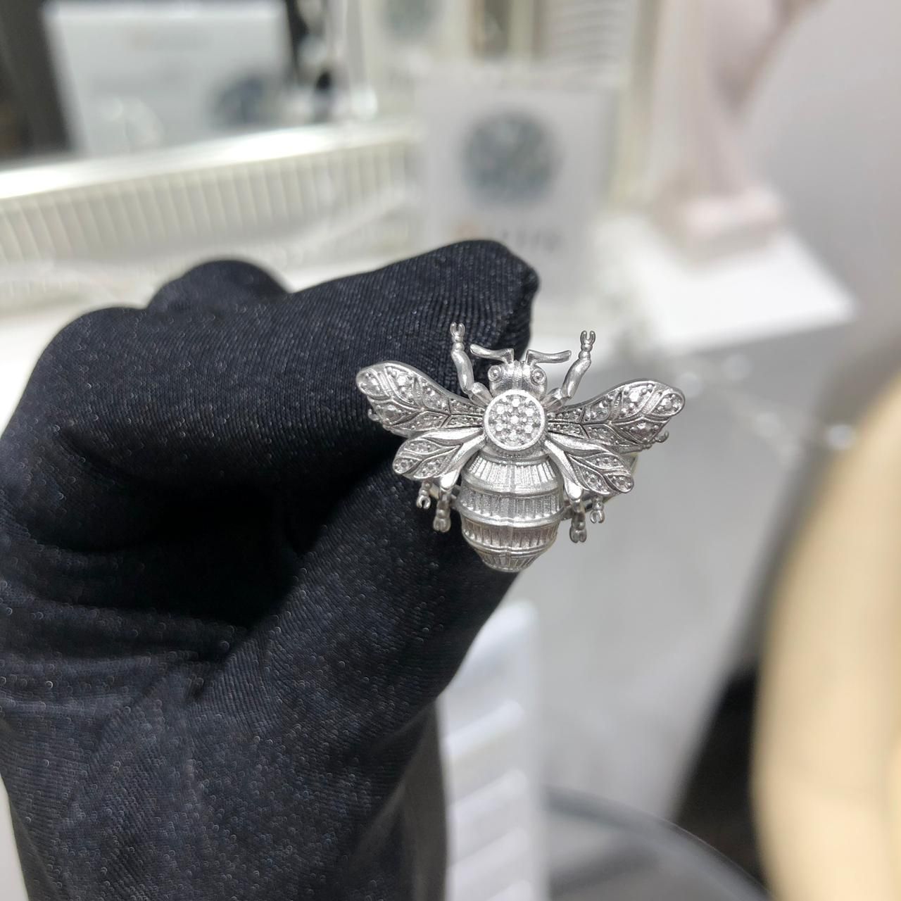 Кольцо с жуком