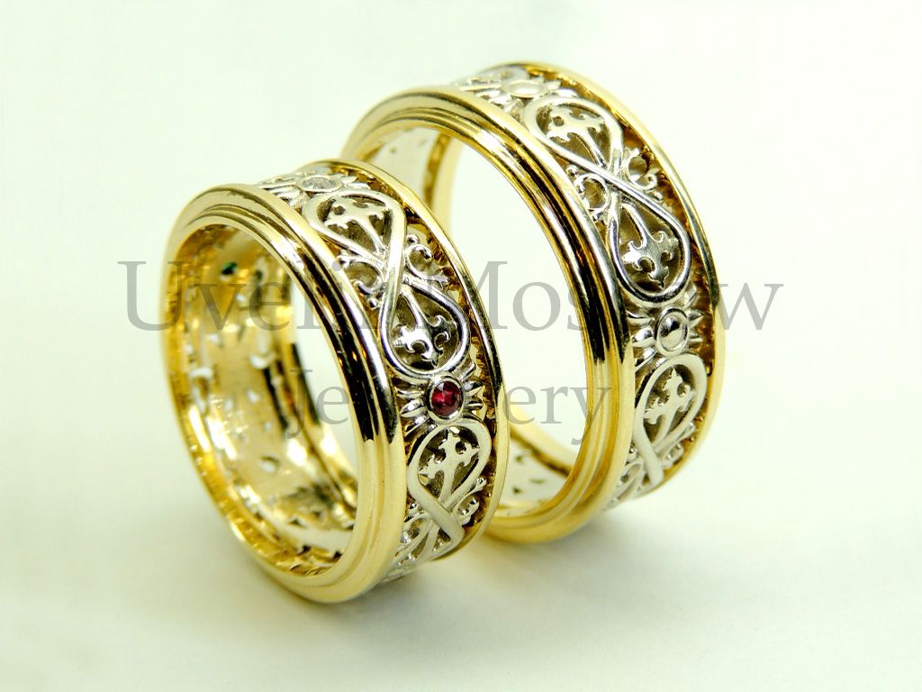 Обручальные кольца «Бесконечность» из комбинированного золота