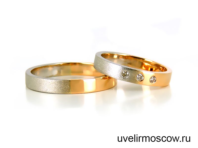 Обручальные кольца из белого и желтого золота с бриллиантами