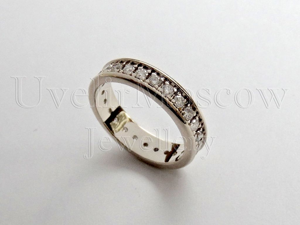 Обручальные кольца из красного и белого золота с бриллиантами