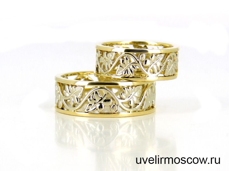 Обручальные кольца с листьями из комбинированного золота