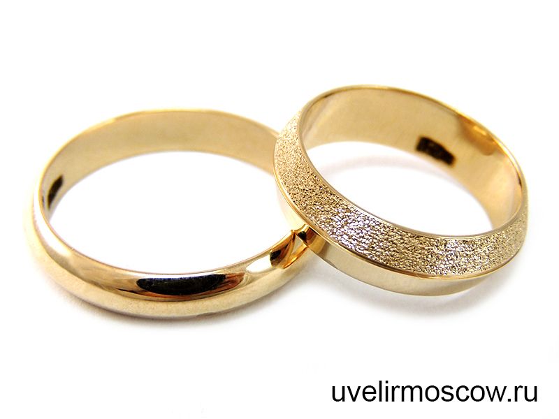 Парные обручальные кольца из желтого золота 585 пробы