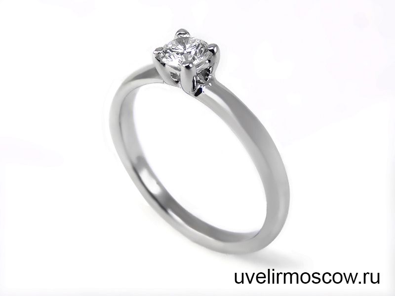 Помолвочное кольцо из белого золота с бриллиантом